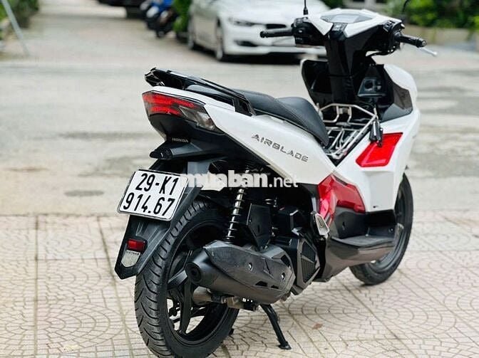 AIR BLADE 125FI TRẮNG ĐỎ XE NGUYÊN ZIN BIỂN 29