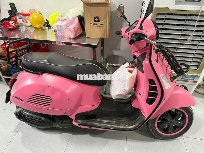 Xe tay ga Vespa GTS 2021 Hồng- 20.000km