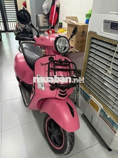 Xe tay ga Vespa GTS 2021 Hồng- 20.000km
