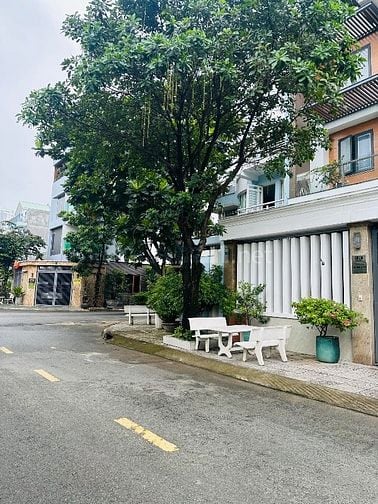 Bán đất ngang 11m KDC Thế Kỉ 21 phù hợp xây Biệt Thự 236m2 giá 41.4 tỷ