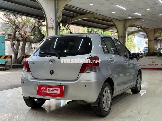 Yaris 2011 1.5 AT - 118.875 km - Còn Giảm Lộc