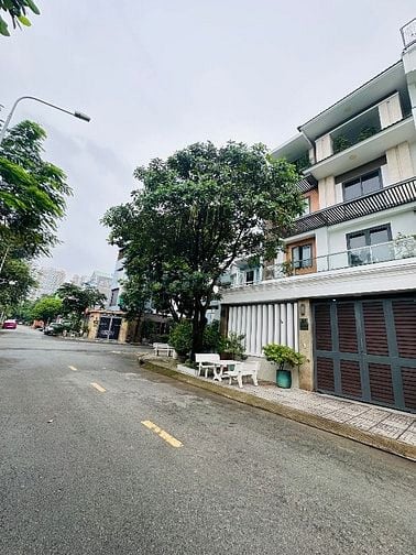 Bán đất ngang 11m KDC Thế Kỉ 21 phù hợp xây Biệt Thự 236m2 giá 41.4 tỷ