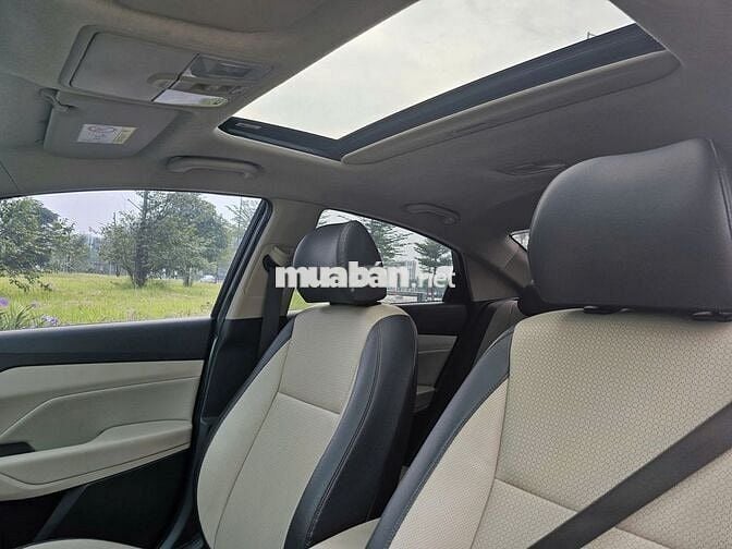 Hyundai Accent bản đủ ATH 2022 màu đen