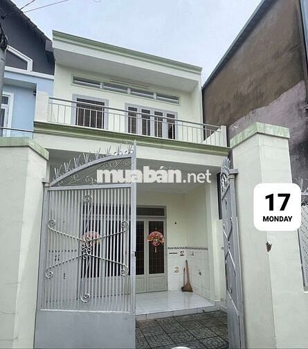 Cho thuê nhà 8tr mới tinh xem nhà thích ngay. Sân rộng hẻm oto nhỏ