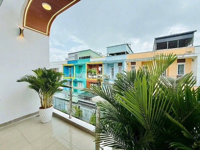 Kẹt tiền bán gấp nhà Tôn Đản. Phường 13. Quận 4. Giá 4 tỷ 390. 