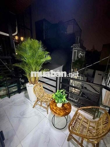 🤩🌹bán nhà quang trung 2 Tầng 3 tỷ xíu ful nội thất xịn