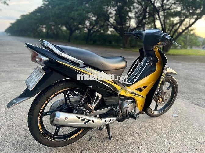 Thanh lý Sirius RC 2012 máy êm xe áo đẹp