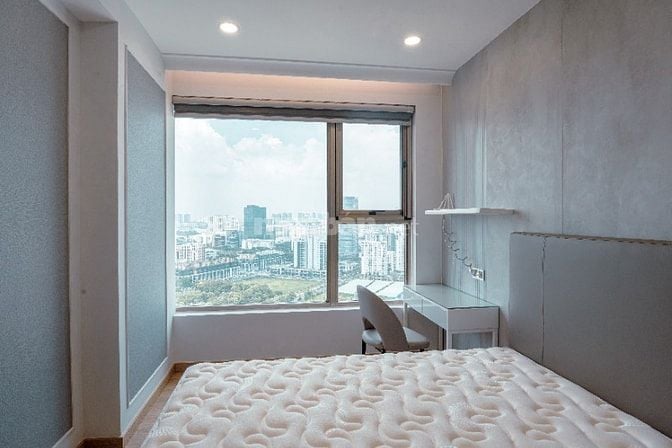 Cần Bán Căn Hộ Cao Cấp Midtown The Peak M8 – Tầng 24, View Sông, NTCC.
