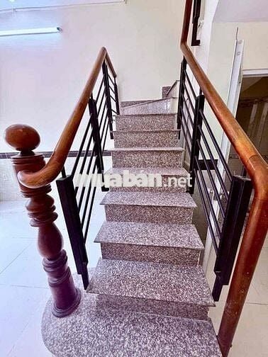 🤩🤩 bán nhà 2 tầng có dòng tiền 6tr/tháng chỉ có 2 tỷ 9