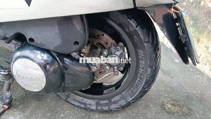 VESPA GTS 125 4V nhập Ý