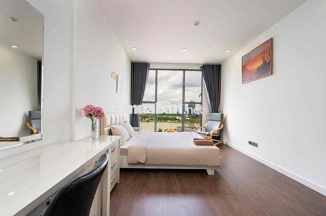 CHO THUÊ CĂN HỘ 2PN - 2WC SAIGON ROYAL QUẬN 4