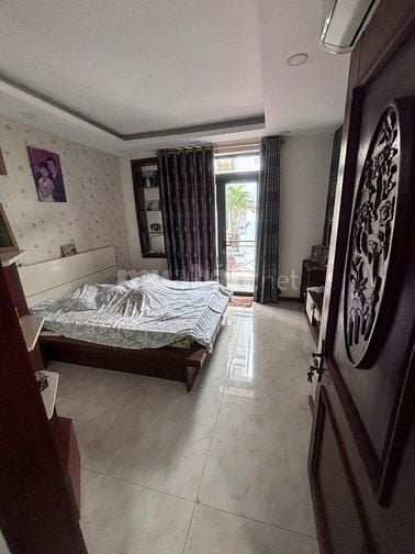 Nhà vị trí vàng DT 33m2 giá 2tỷ950tr ở Bạch Đằng, P15, Bình Thạnh