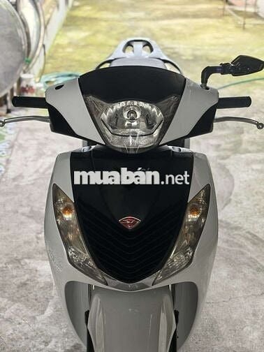 SH 150 nhập Ý Trắng Sport