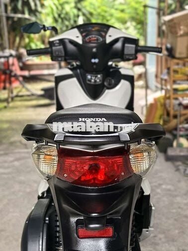 SH 150 nhập Ý Trắng Sport