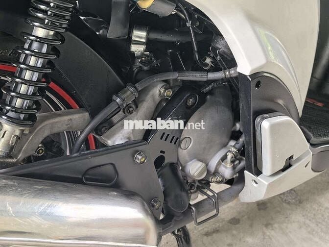SH 150 nhập Ý Trắng Sport