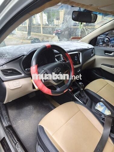 Xe mới mua, muốn lên đời 7 chổ để chạy dịch vụ