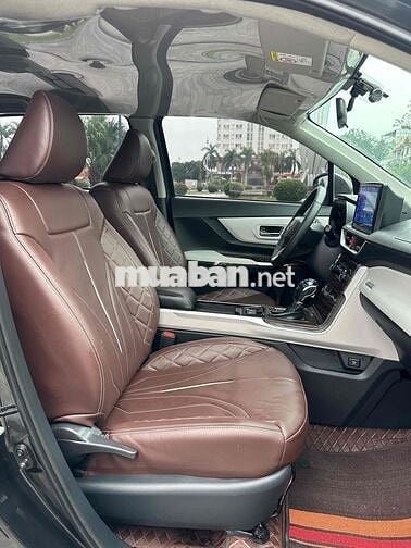 Toyota Veloz Cross 2023  số tự động 7 chỗ