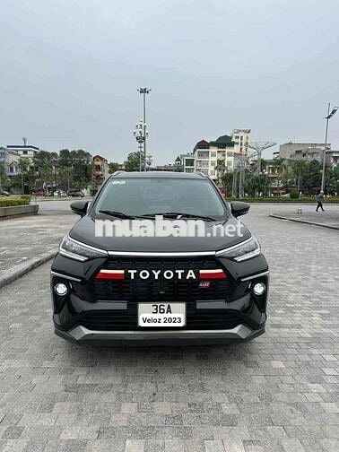 Toyota Veloz Cross 2023  số tự động 7 chỗ