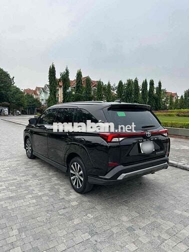 Toyota Veloz Cross 2023  số tự động 7 chỗ