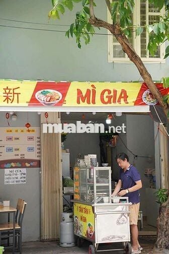 Cần Sang quán hoặc sang hợp đồng Nhà Nguyên căn mặt tiền đường số 9M