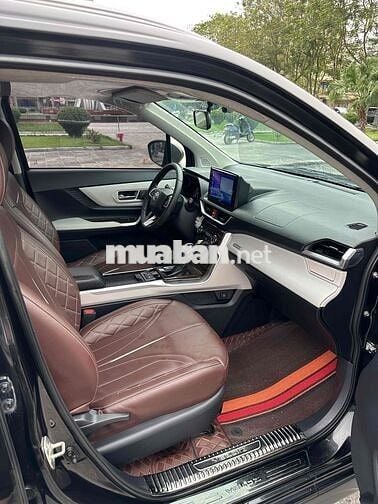 Toyota Veloz Cross 2023  số tự động 7 chỗ