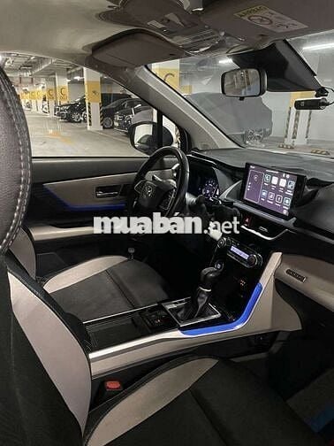 Toyota Veloz Cross Bạc 7 chỗ đời 2022