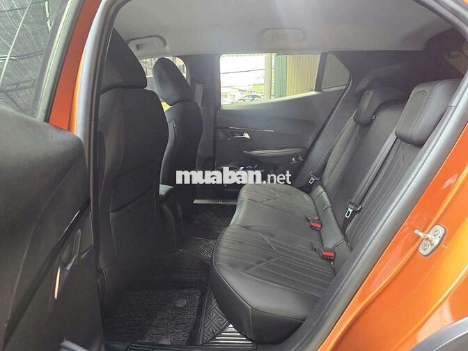 Peugeot 2008 2021 GT Line 1.2L Turbo, màu cam