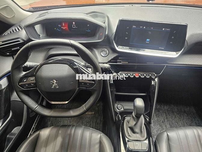 Peugeot 2008 2021 GT Line 1.2L Turbo, màu cam