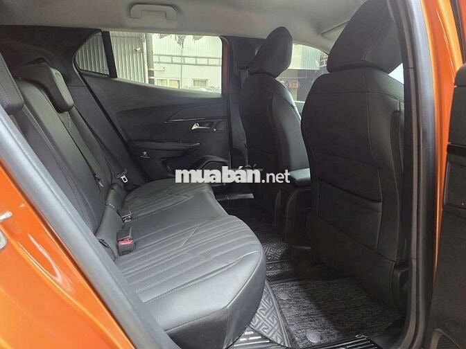 Peugeot 2008 2021 GT Line 1.2L Turbo, màu cam