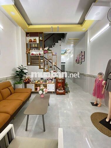 Nhà phố 3 tầng cạnh Thăng Long Home