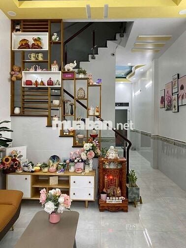 Nhà phố 3 tầng cạnh Thăng Long Home