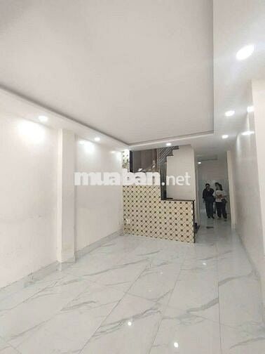 CHO THUÊ NHÀ MẶT TIỀN ĐƯỜNG HIỀN VƯƠNG, DT 4X18 TRỆT 3 LẦU