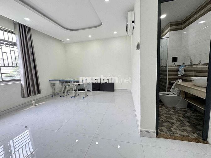 Cho thuê măth bằng văn phòng,spa,áo cưới..ngay vòng xoay Hiệp Thành 3