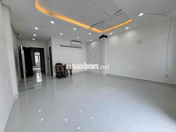 Cho thuê măth bằng văn phòng,spa,áo cưới..ngay vòng xoay Hiệp Thành 3