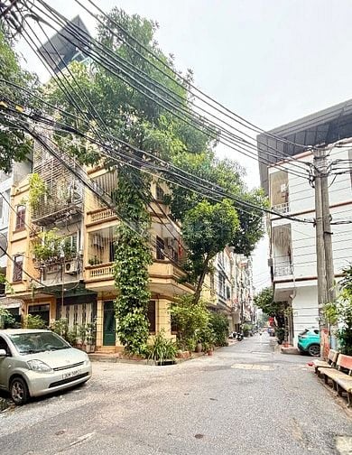 Bán nhà phân lô 52 Quan Nhân 45m2,oto vào nhà,kinh doanh, 17.5tỷ.