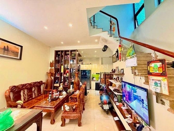 Bán nhà phân lô 52 Quan Nhân 45m2,oto vào nhà,kinh doanh, 17.5tỷ.