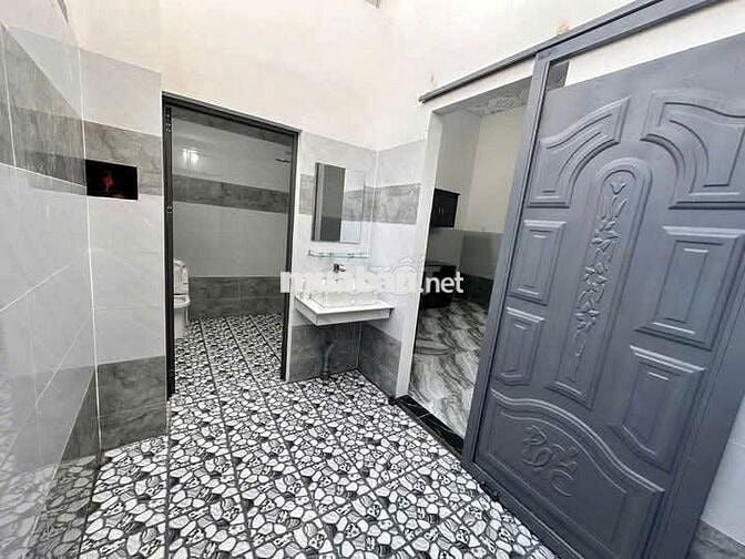 Bán thanh lý căn nhà cấp 4 ở Ấp 2, Hoàng Phan Thái, H.Bình Chánh