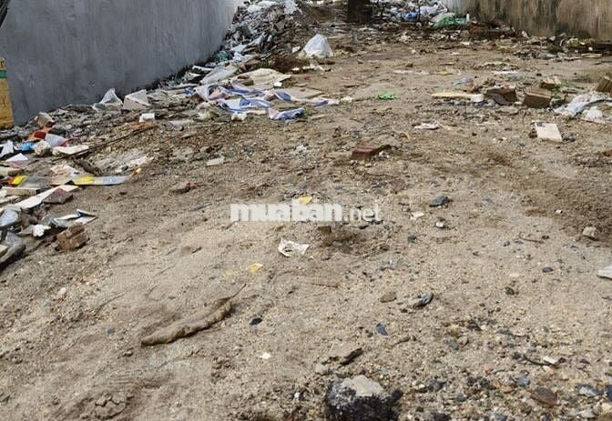 SỐC PHÂN LÔ VỈA HÈ THÊNH THANG ĐỐI DIỆN GALAXY VẠN PHÚC KINH DOANH Đih