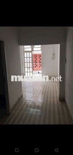 Cho thuê dt-4x20-1lầu dứoi-2p kín trên suốt điện nước sạch hẽm-4m ấp5