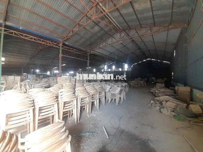 Cho thuê kho xưởng gần ngã tư Bình Thung - Bình An