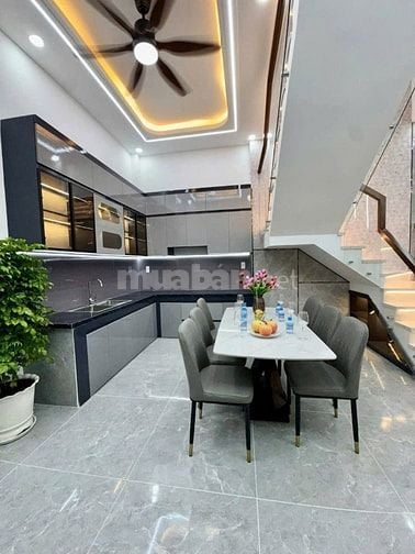 CHỦ GIẢM 200 TRIỆU BÁN GẤP NHÀ 1T/1L MỚI 100% ĐƯỜNG HUỲNH VĂN LUỸ 