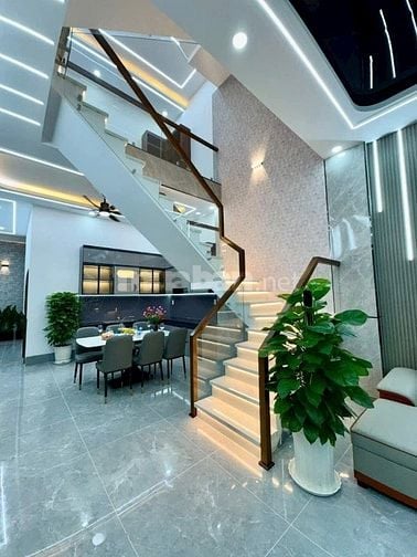 CHỦ GIẢM 200 TRIỆU BÁN GẤP NHÀ 1T/1L MỚI 100% ĐƯỜNG HUỲNH VĂN LUỸ 