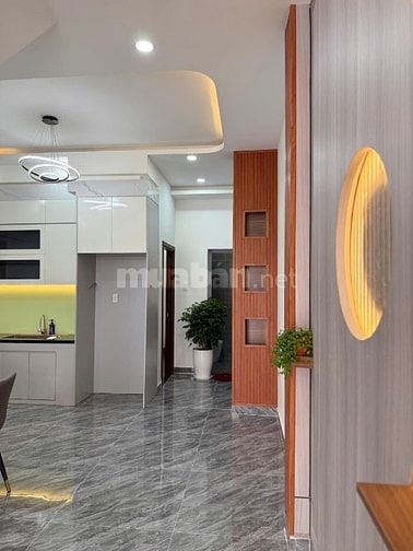 CHỦ GIẢM 200 TRIỆU BÁN GẤP NHÀ 1T/1L MỚI 100% ĐƯỜNG HUỲNH VĂN LUỸ 