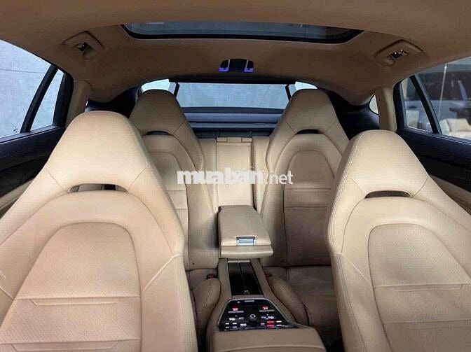 Porsche Panamera 2018 Xanh - Kem - 68000 km