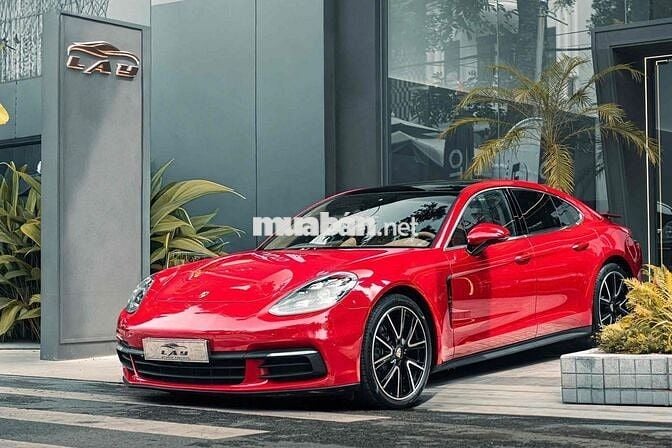 Porsche Panamera Model 2018 . Đỏ - Kem . Full BD