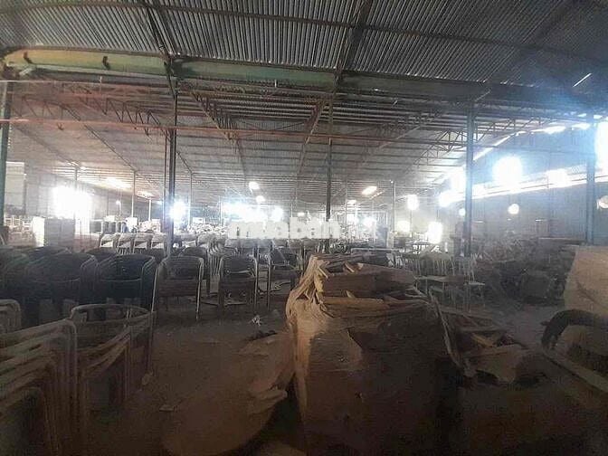 Cho thuê kho xưởng gần ngã tư Bình Thung - Bình An