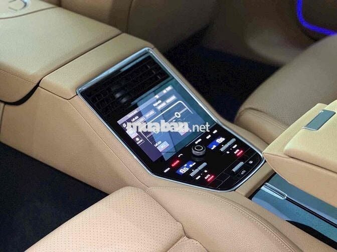 Porsche Panamera 2018 Xanh - Kem - 68000 km