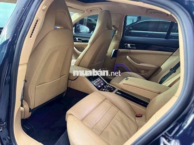 Porsche Panamera 2018 Xanh - Kem - 68000 km