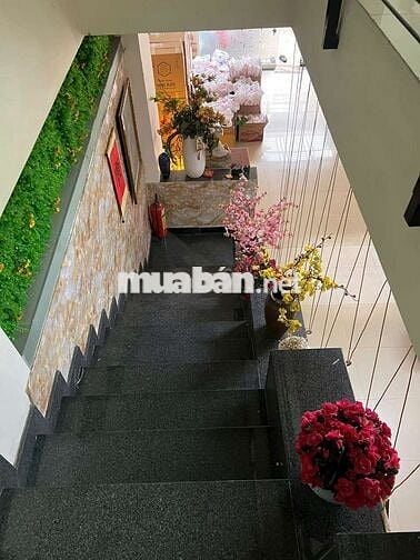 Bán nhà khu 10ha, 5x20.xd trệt 4 lầu.  .nhà mới đẹp. Hoàn công đầy đủ.