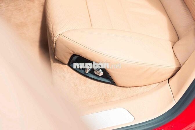 Porsche Panamera Model 2018 . Đỏ - Kem . Full BD